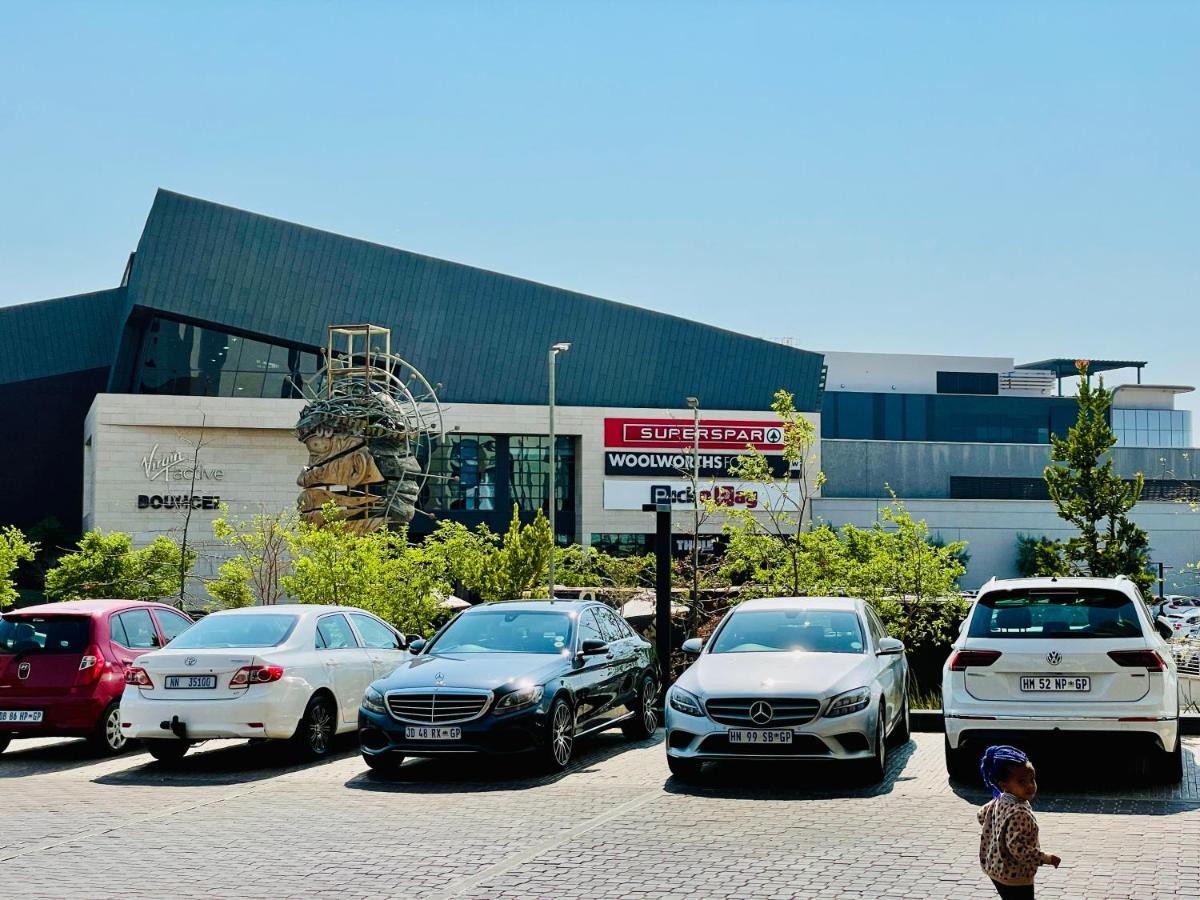 Menlyn Maine Trilogy Hotel Pretoria-Noord Exterior foto